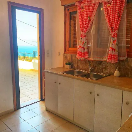 Σπίτι διακοπών House With Sea And Mountain View *