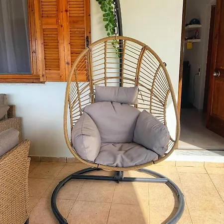 House With Sea And Mountain View Nyaraló