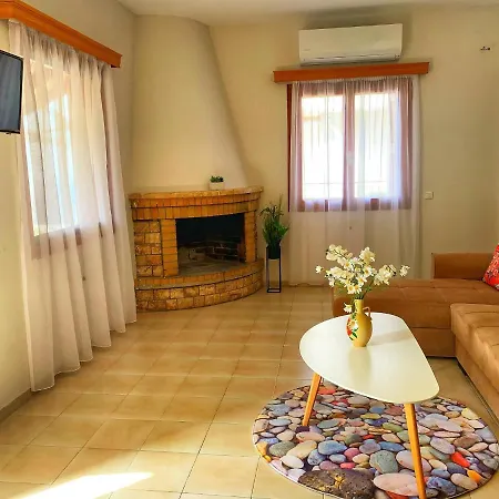 Nyaraló House With Sea And Mountain View