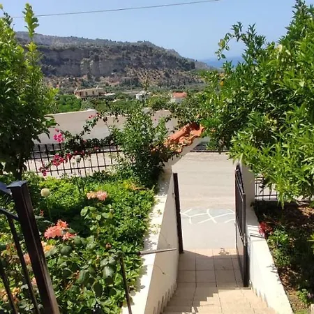 House With Sea And Mountain View Nyaraló Rozená