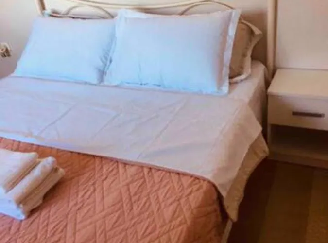 Vakantiehuis House With Sea And Mountain View